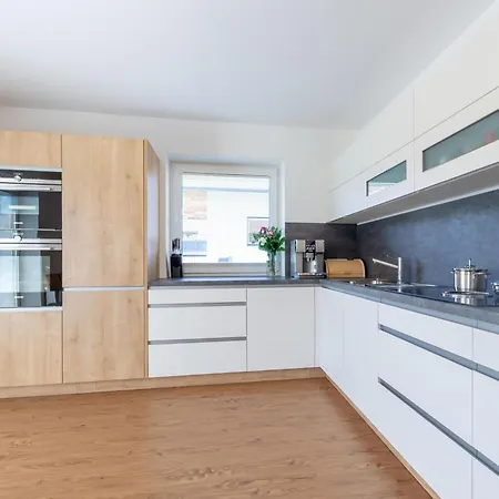 Verena Apartment *